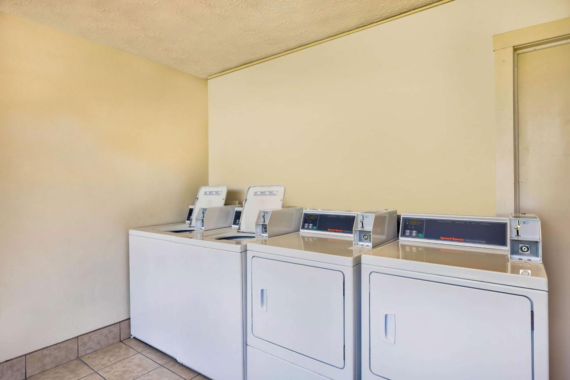Motel 6-Mount Jackson, Va - Shenandoah Bagian luar foto